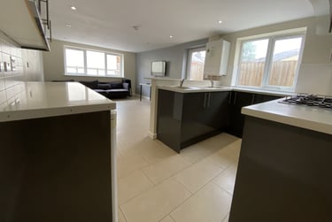 8 bed house, Cathays, Plasnewydd, Cardiff, CF244BH - Image 3