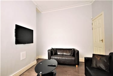 3 bed house, Kensington, Liverpool, L66DD - Image 1