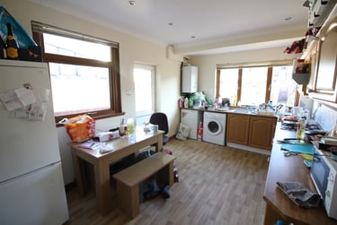 4 bed house, Heath, Gabalfa, Cardiff, CF143LG - Image 1