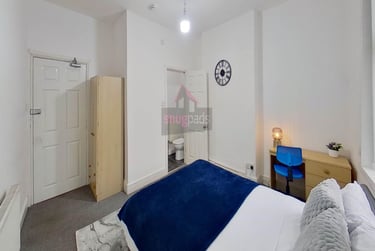1 bed house, Salford, Ellesmere Park, M68JD - Image 1