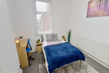1 bed house, Salford, Ellesmere Park, M68JD - Image 3