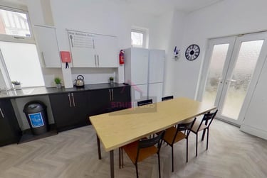 1 bed house, Salford, Ellesmere Park, M68JD - Image 9