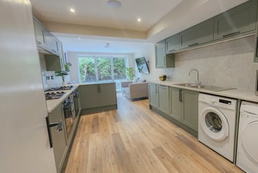 7 bed house, Hanover Street, Mount Pleasant, Swansea, SA16BQ - Image 5