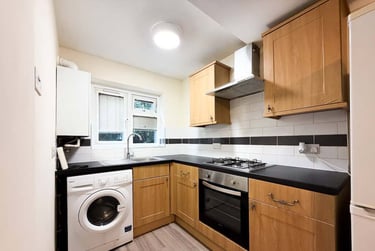 2 bed flat, Roath, Plasnewydd, Cardiff, CF243AH - Image 3
