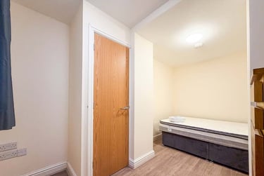 2 bed flat, Roath, Plasnewydd, Cardiff, CF243AH - Image 7