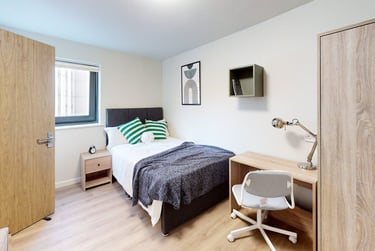 4 bed flat, Oxford Street, City Centre, Leicester, LE15XW - Image 3