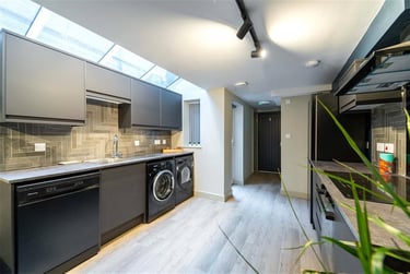 6 bed house, Heeley Road, Selly Park, Birmingham, B296EL - Image 4
