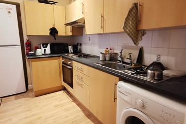 3 bed house, Catherine Street, Brynmill, Swansea, SA14JS - Image 6