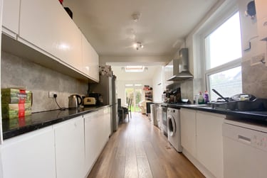 5 bed house, Cathays, Cardiff, CF244LJ - Image 2