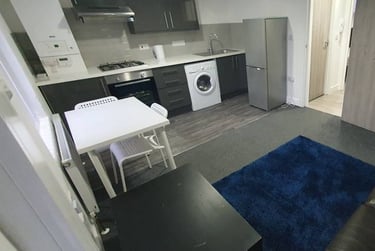 1 bed flat, 3, 30, Plasnewydd, Cardiff, CF243BG - Image 3