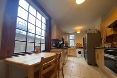 4 bed house, Roath, Plasnewydd, Cardiff, CF243EL - Image 1