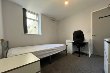 8 bed house, Cathays, Cardiff, CF244BX - Image 9