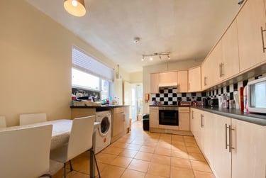 4 bed house, Cathays, Cardiff, CF244RB - Image 3