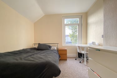 4 bed house, Cathays, Cardiff, CF244RB - Image 4