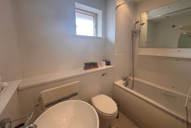 2 bed flat, Cardiff Bay, City Centre, Cardiff, CF104EG - Image 7