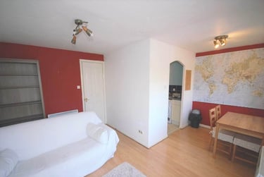 2 bed house, St Andrews Street, City Centre, Liverpool, L35XY - Image 3