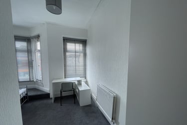 4 bed flat, Cathays, Cardiff, CF244NR - Image 5