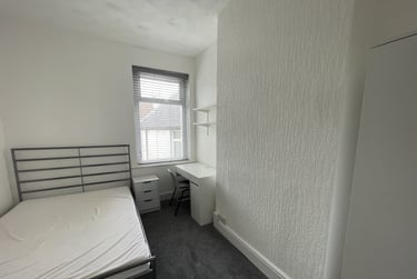 4 bed flat, Cathays, Cardiff, CF244NR - Image 6