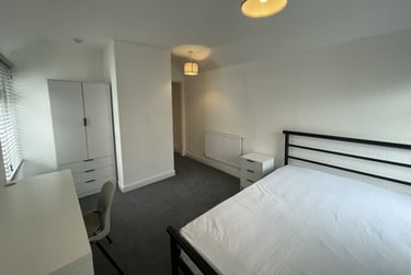 4 bed flat, Cathays, Cardiff, CF244NR - Image 8