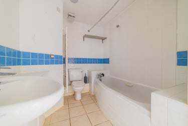 2 bed flat, Cardiff Bay, City Centre, Cardiff, CF104DL - Image 8