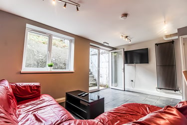 1 bed house, Treforest, Pontypridd, CF371RW - Image 5