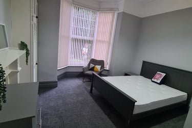 2 bed flat, Sketty Road, Uplands, Swansea, SA20LJ - Image 1