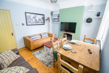 5 bed house, Harrow Road, City Centre, Leicester, LE30JZ - Image 1