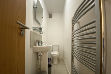 1 bed flat, Roath, Plasnewydd, Cardiff, CF243BT - Image 12