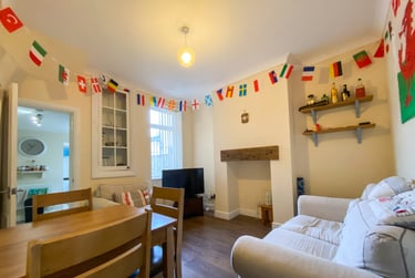 3 bed house, Roath, Plasnewydd, Cardiff, CF243JZ - Image 1
