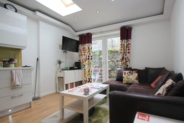 3 bed house, Roath, Plasnewydd, Cardiff, CF243PG - Image 3