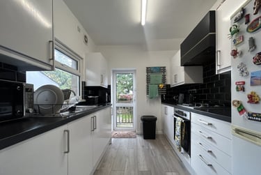 3 bed house, Cathays, Cardiff, CF244EY - Image 3