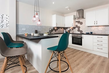 4 bed flat, Cathays, Cardiff, CF244NB - Image 1