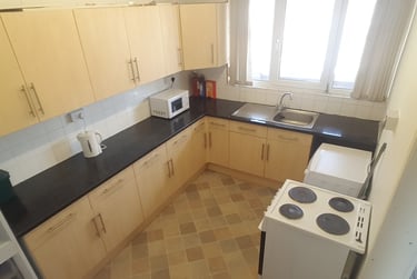 2 bed flat, Windsor Court, Mount Pleasant, Swansea, SA16EF - Image 7