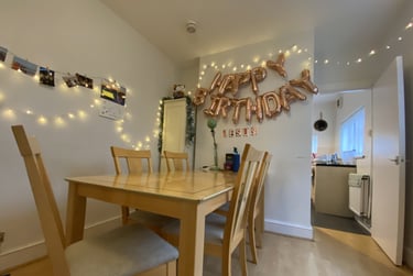 4 bed house, Cathays, Cardiff, CF244QN - Image 1