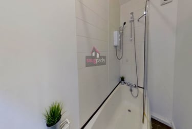 1 bed house, Salford, Ellesmere Park, M68HZ - Image 8