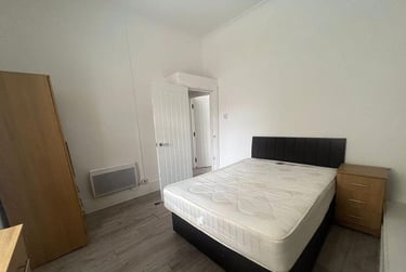 1 bed flat, Cradock Street, City Centre, Swansea, SA13HE - Image 4
