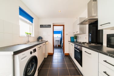 4 bed house, Cathays, Cardiff, CF244BP - Image 3