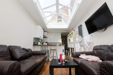 7 bed house, 312700estate_agent_feeds, Selly Park, Birmingham, B296BY - Image 1