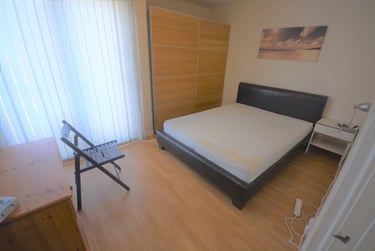 1 bed flat, Ferrara Square, SA1 Marina, Swansea, SA11UZ - Image 4