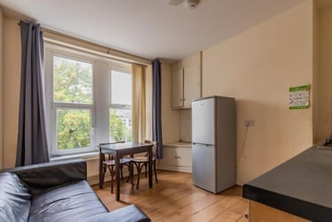 2 bed flat, Cathays, Plasnewydd, Cardiff, CF243BW - Image 2