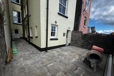 1 bed house, Walter Road, City Centre, Swansea, SA14PT - Image 8