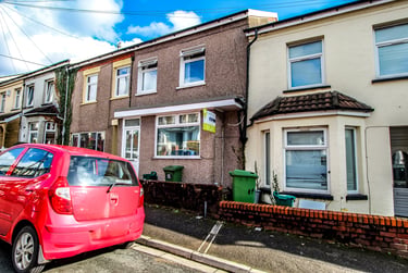 4 bed house, Treforest, Pontypridd, CF371RX - Image 1