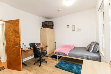 4 bed house, Treforest, Pontypridd, CF371RX - Image 4