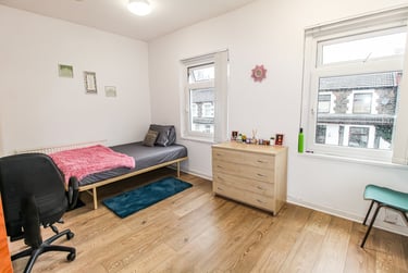 4 bed house, Treforest, Pontypridd, CF371RX - Image 5