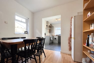 5 bed house, Cathays, Cardiff, CF244QR - Image 2
