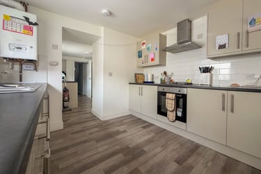 6 bed house, Cathays, Cardiff, CF244EW - Image 5