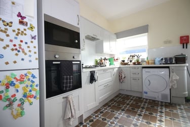 5 bed house, Cathays, Cardiff, CF244QY - Image 2