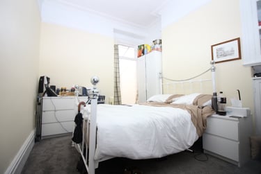 5 bed house, Cathays, Cardiff, CF244QY - Image 4