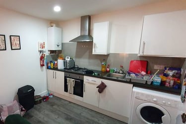 1 bed flat, 2, 3, Cathays, Cardiff, CF244DA - Image 3