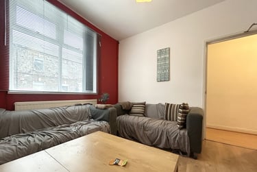 4 bed house, Cathays, Cardiff, CF244BJ - Image 2